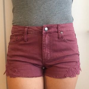 Mossimo High Rise Short Crochet Detail -Size 8/28